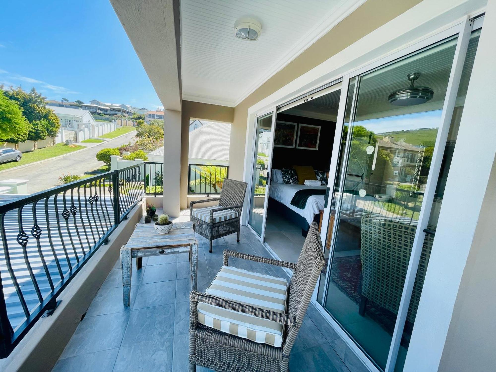Calm Waters Guesthouse Plettenberg Bay Pokoj fotografie