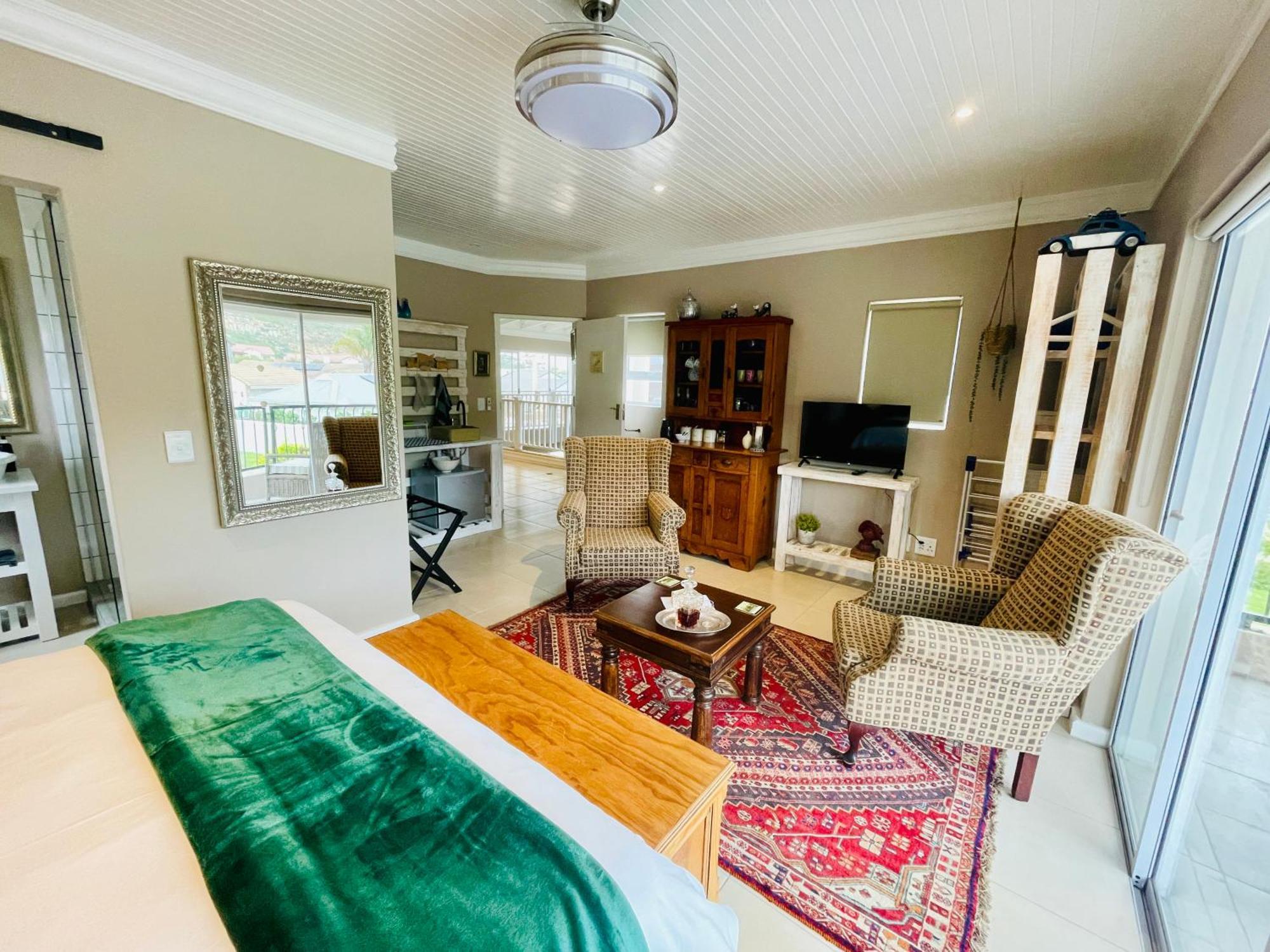 Calm Waters Guesthouse Plettenberg Bay Pokoj fotografie